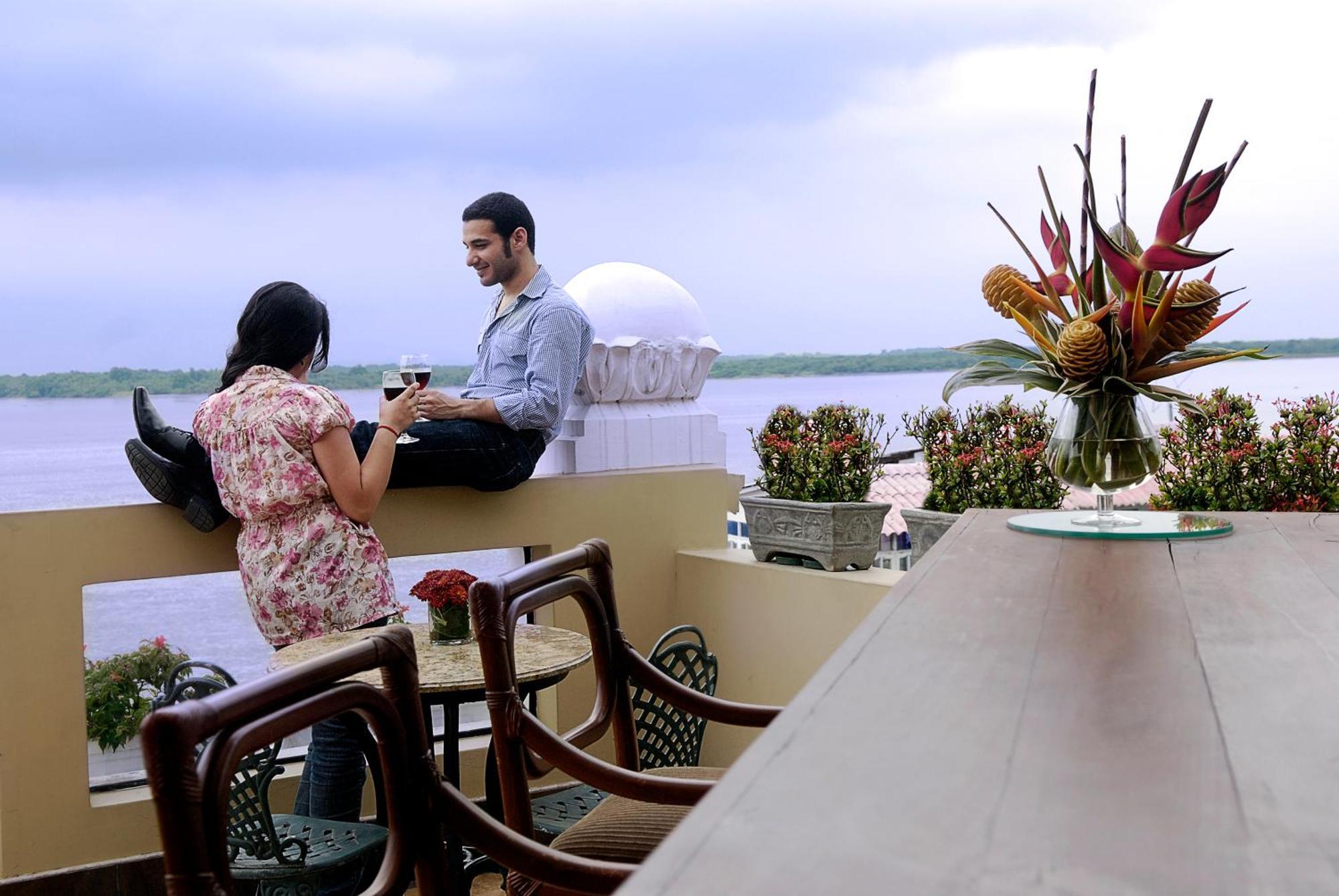 Hotel Boutique Mansion Del Rio جواياكيل المطعم الصورة